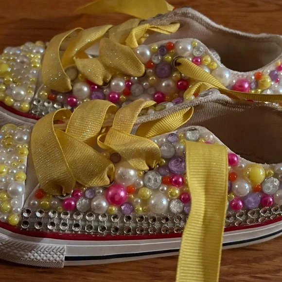 Masha and the Bear Converse, hot Pink Bling/Rhinestones/Pearls Sneakers, size 9